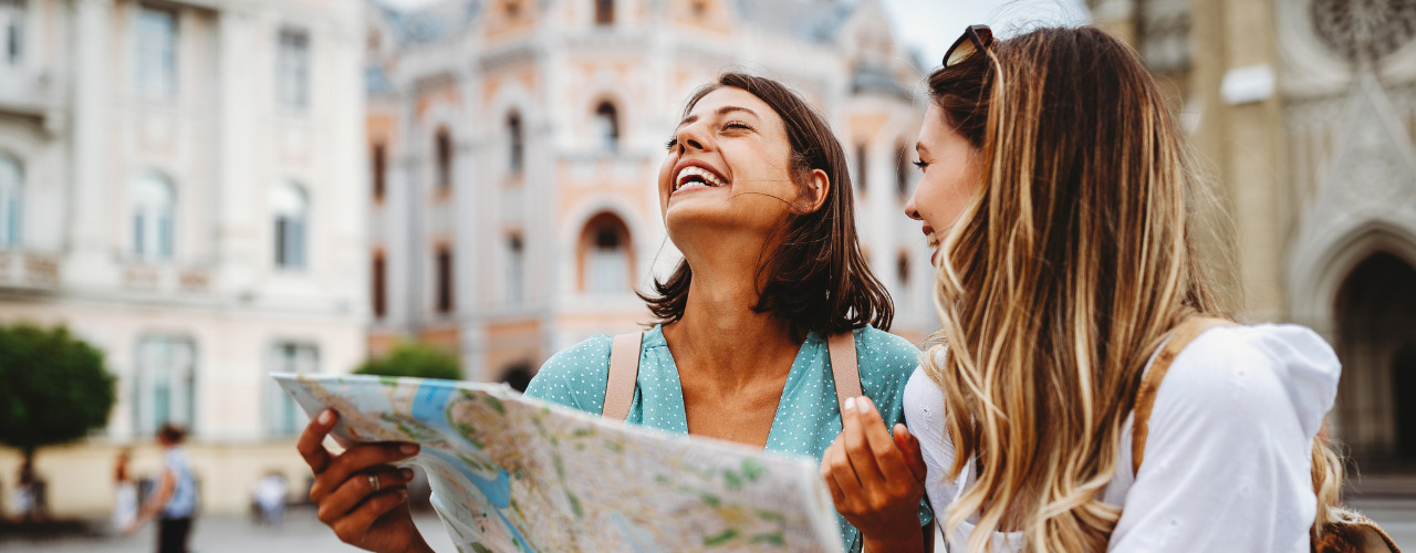 ©NDABCREATIVITY / stock.adobe.com /images/wifi-sprachen-blogbeitrag-urlaub.png